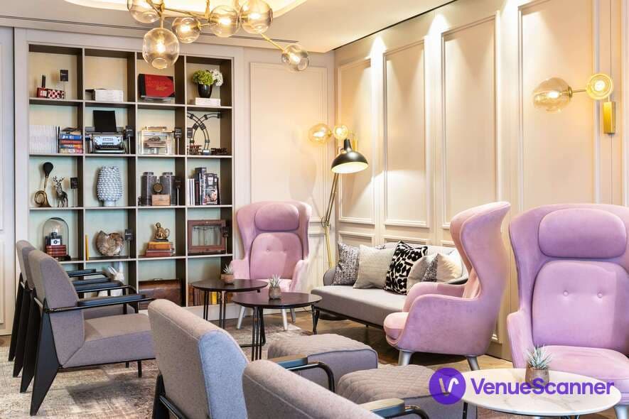 The Drawing Room, Holmes Hotel photo #1