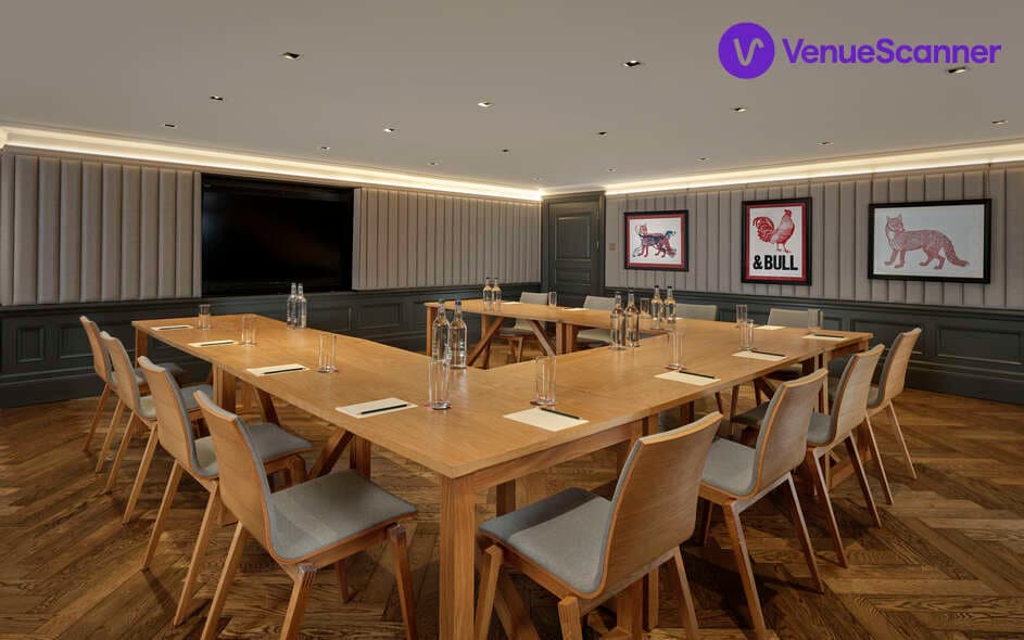 The Gallery, Holmes Hotel photo #3