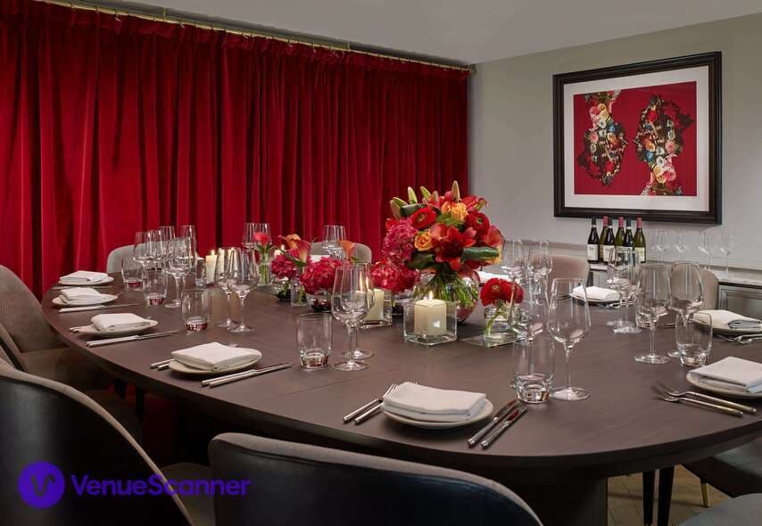 The Study, Holmes Hotel photo #2