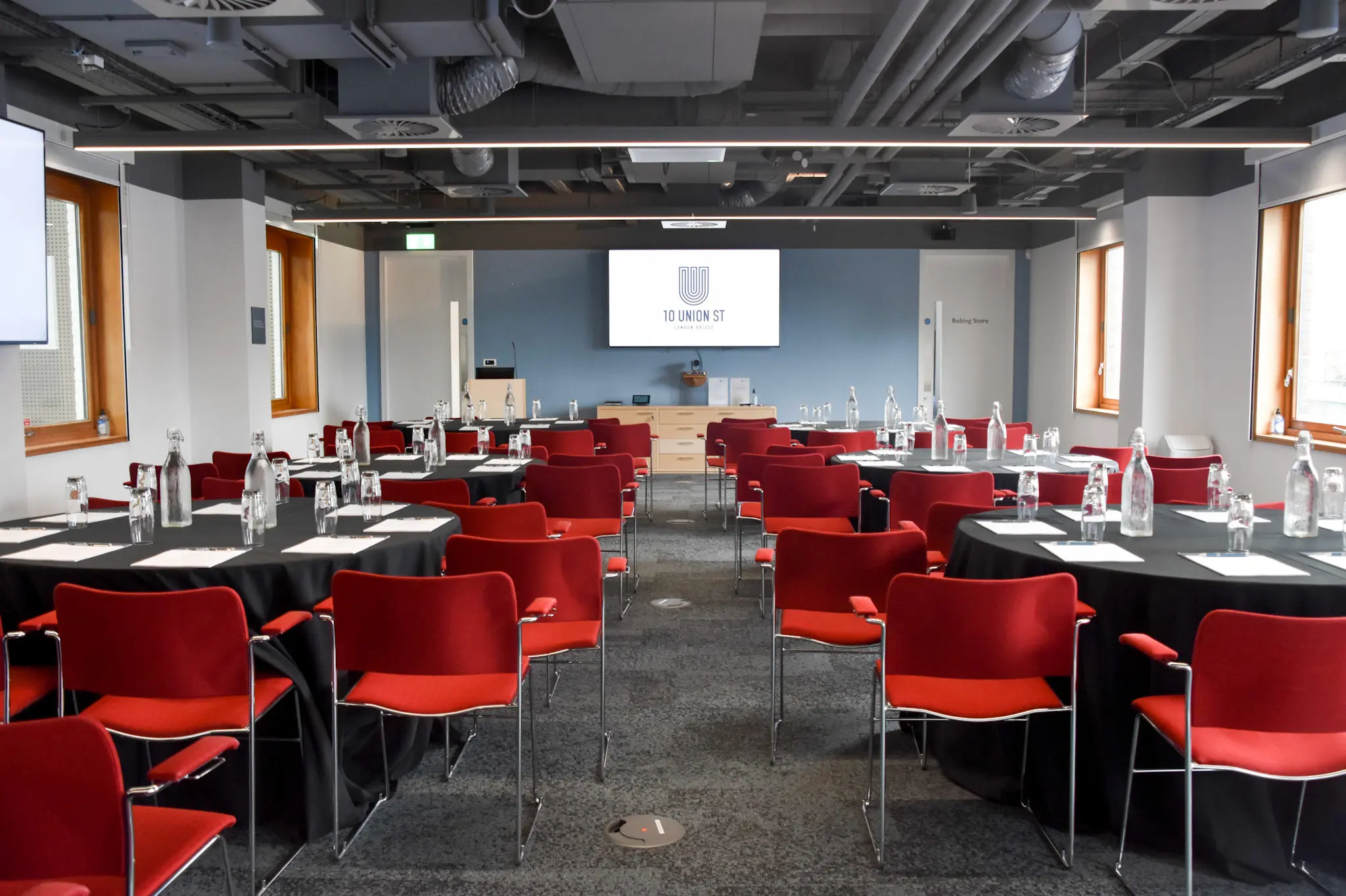 Room 201, 10 Union Street photo #2