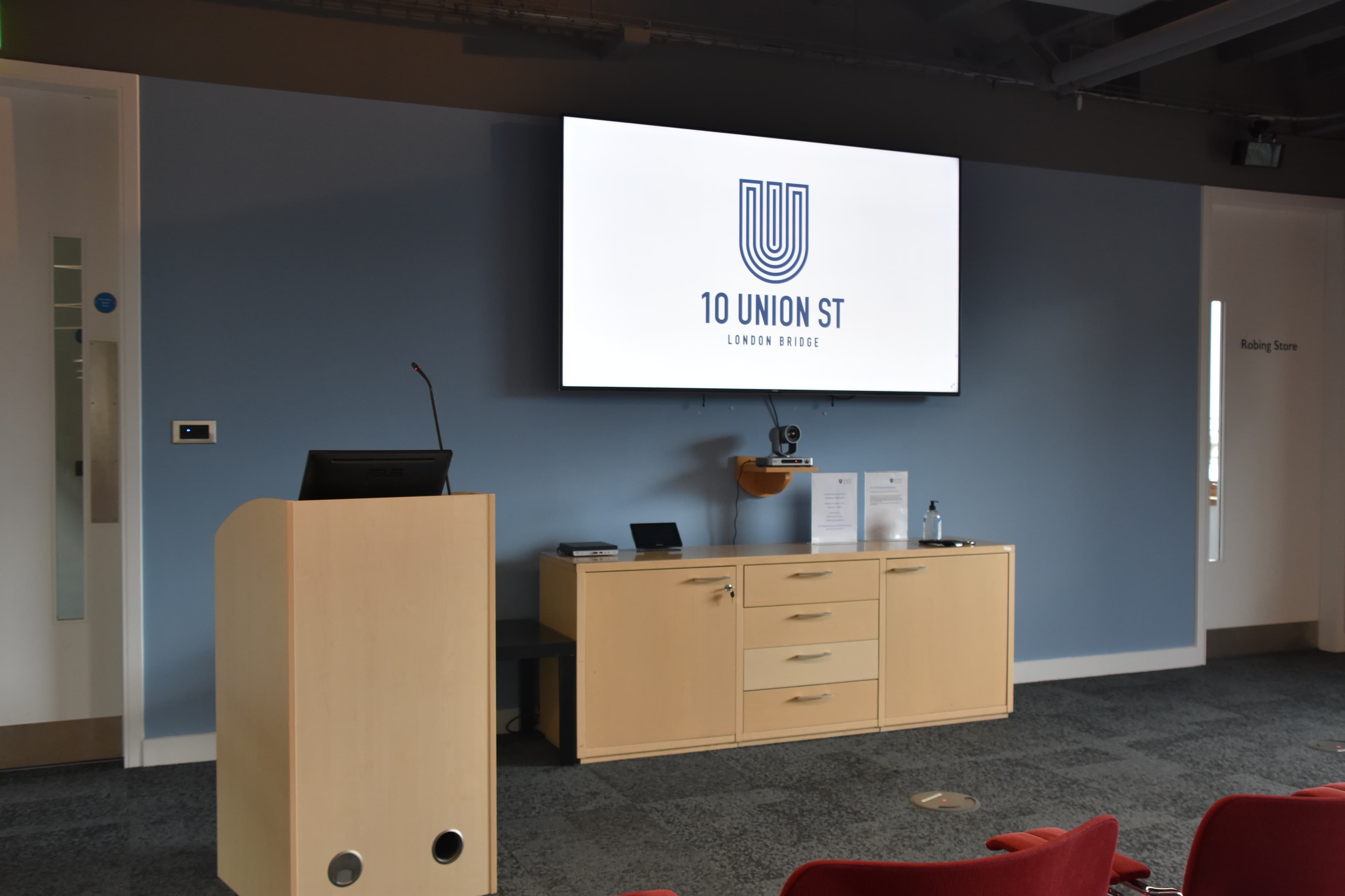 Room 201, 10 Union Street photo #3