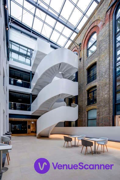 Room 204, 10 Union Street photo #10