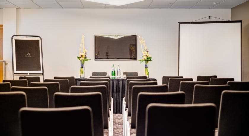 Apex European Hotel, Haymarket Suite photo #2