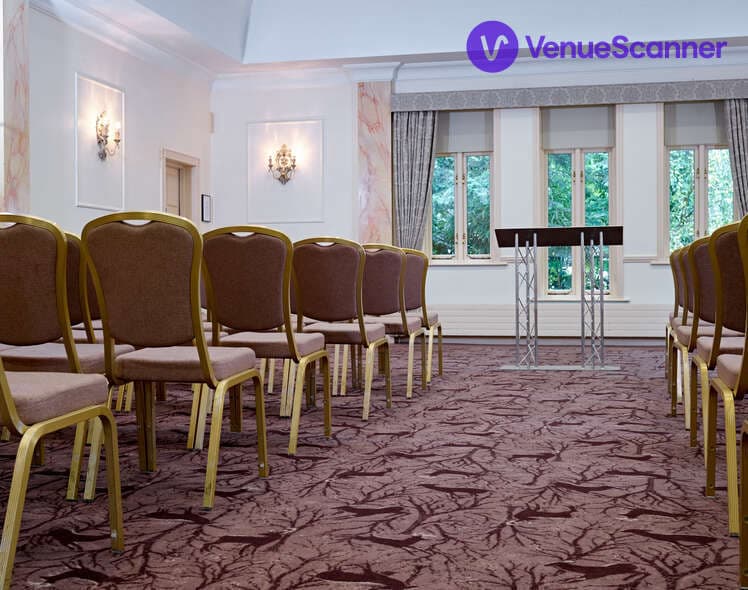 Mulberry Suite, Careys Manor Hotel photo #3