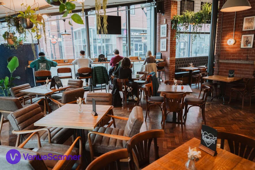 The Lounge And Lower Bar, The Forum Kitchen & Bar photo #3