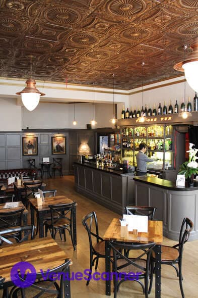 The One Tun, Whole Venue photo #3