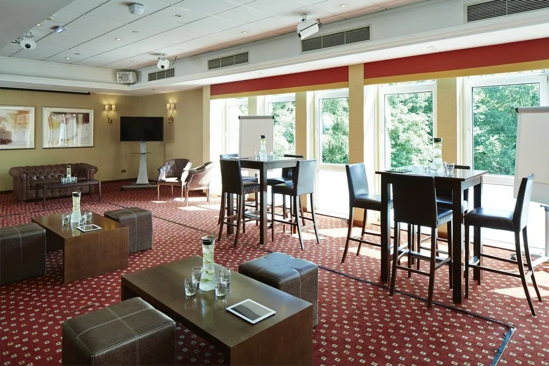 The Racecourse 1 Suite