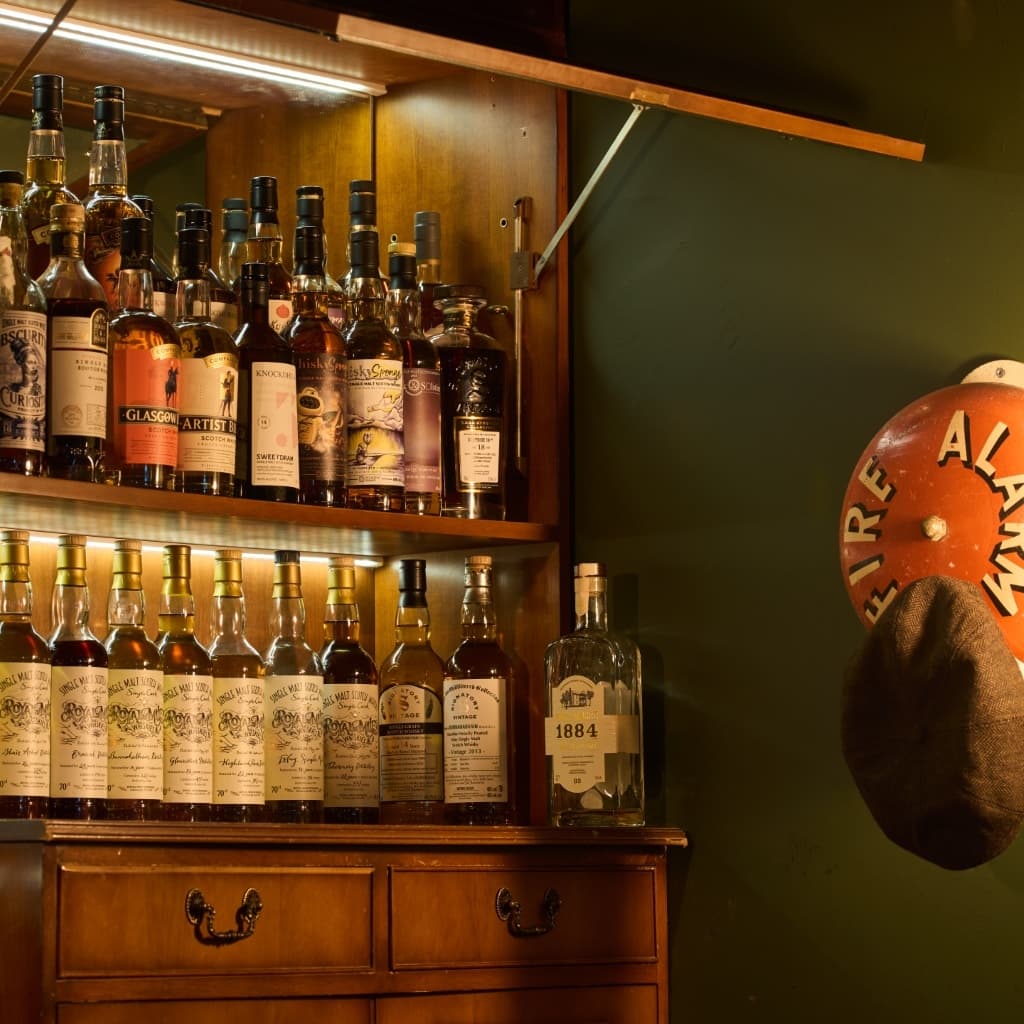 Blackstock Market, Whisky & Water photo #2