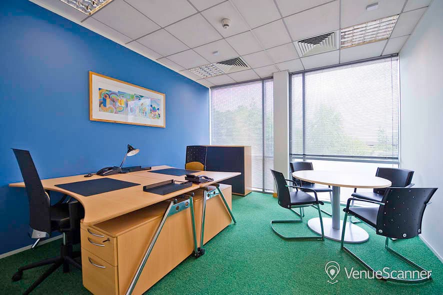 MR4, Regus Milton Keynes Atterbury Lakes photo #1