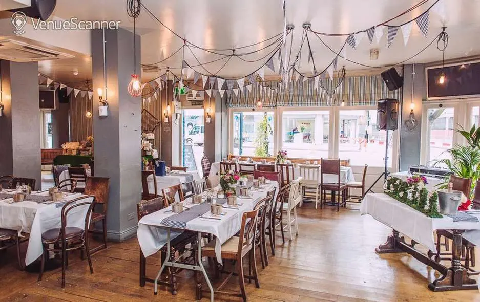 Exclusive Hire, The Square Pig photo #1