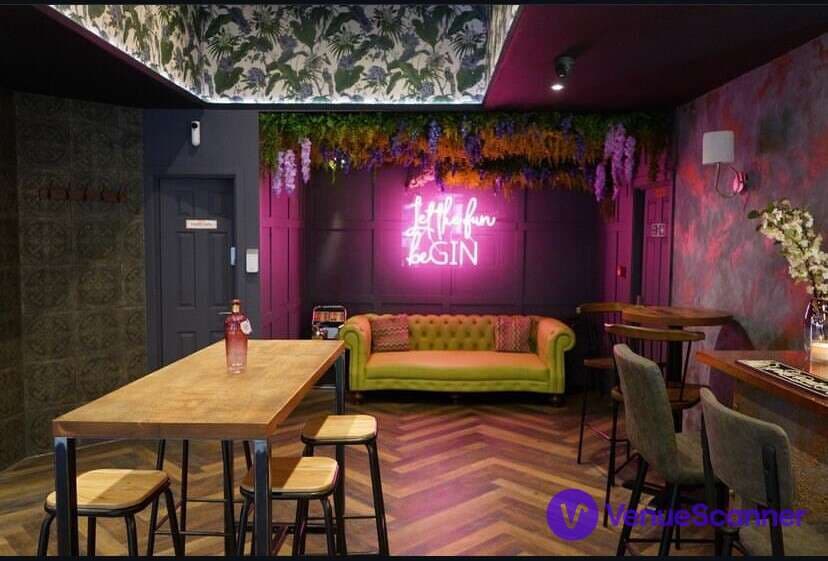 Exclusive Hire, The Ginistry Epsom photo #3