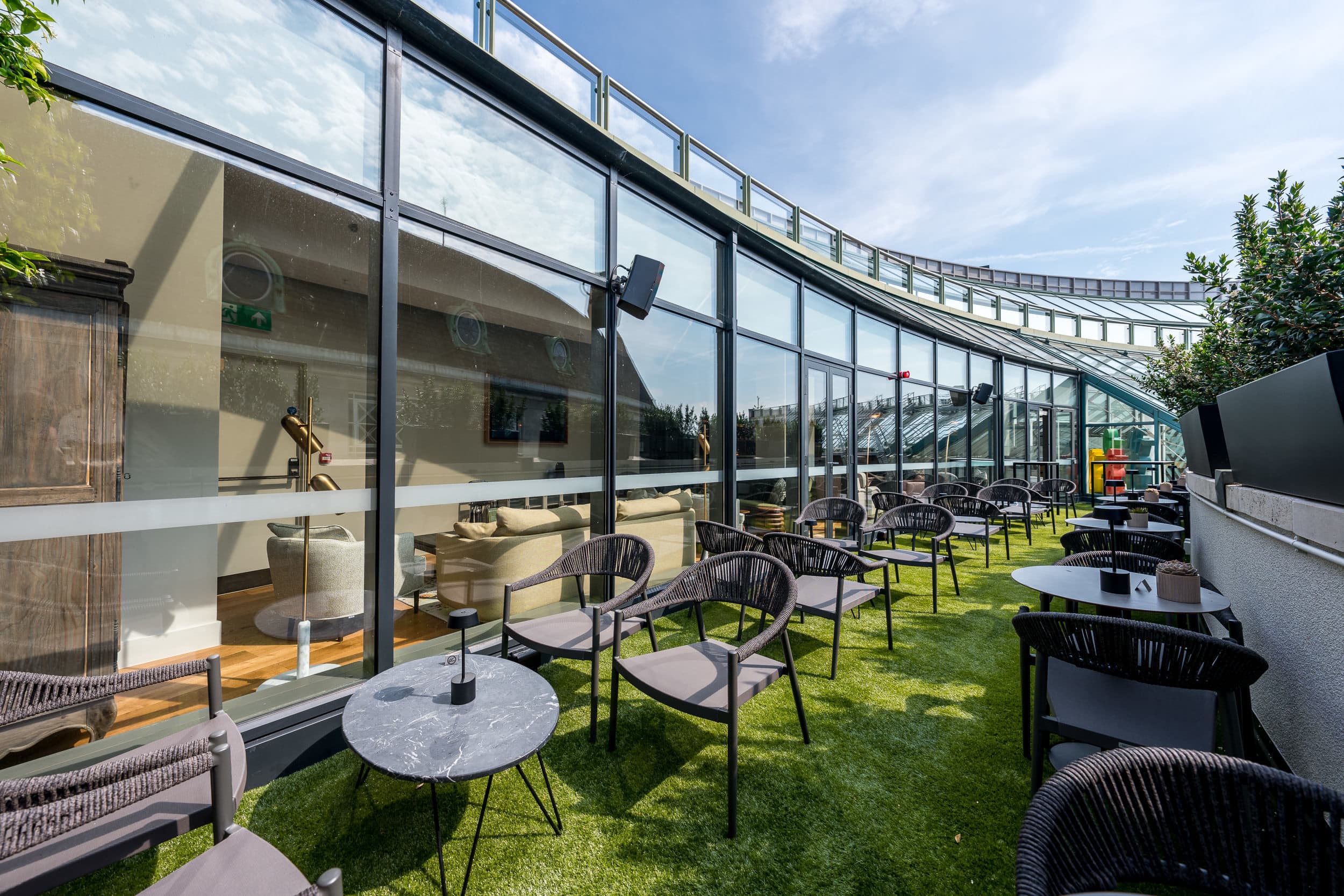 The Golf Groove, Bar & Lounge photo #2