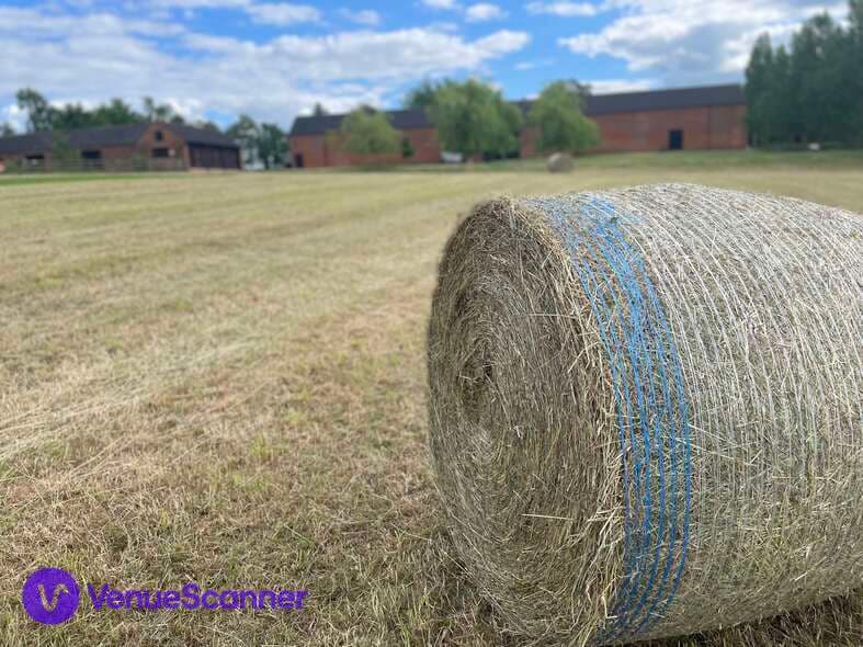 Terrace And Lawn, Eastfields Farm Barns photo #2