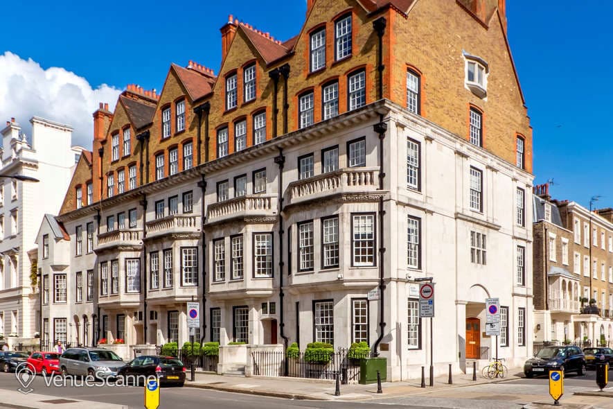 Chamberlain, The Argyll Club 2 Eaton Gate photo #2