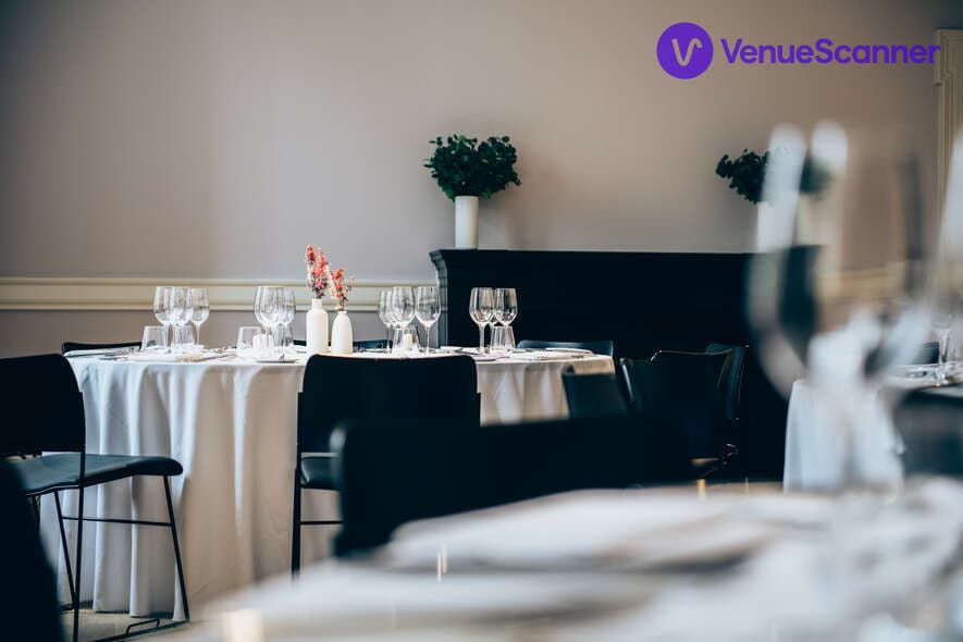 Ground Floor, The View photo #3