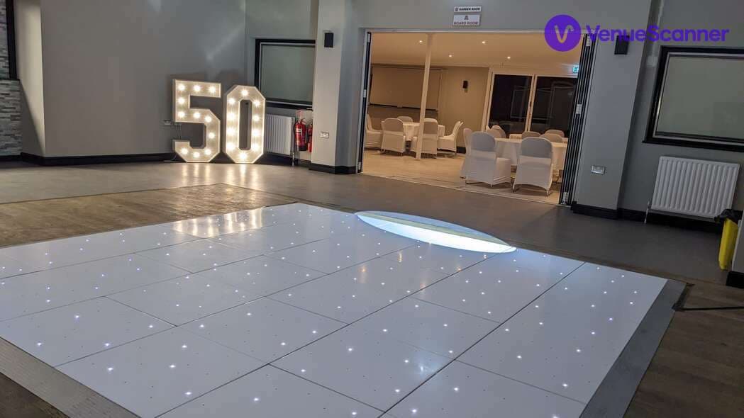 Venue, Holloways Park photo #2