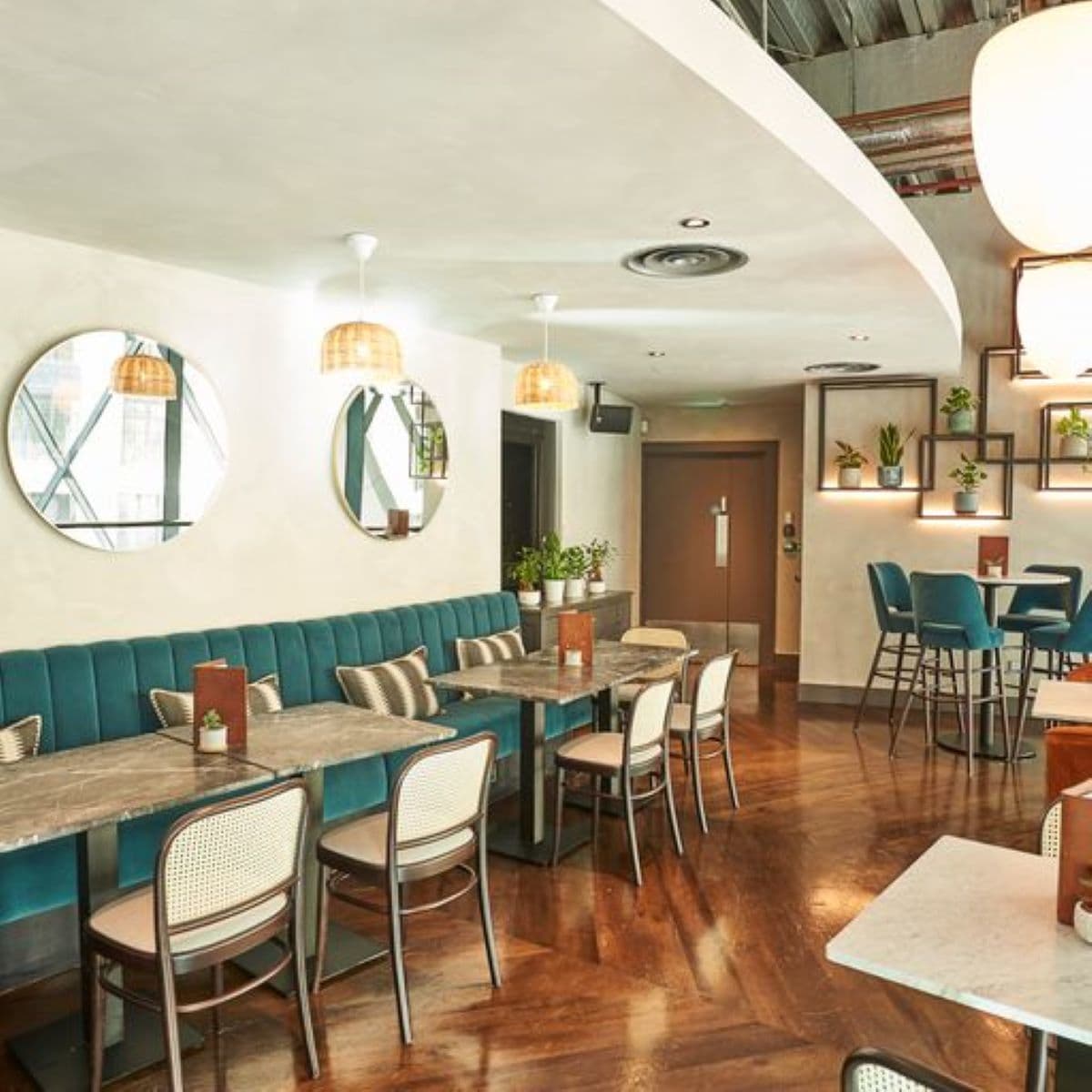 The Sterling Bar, The Mezzanine photo #2