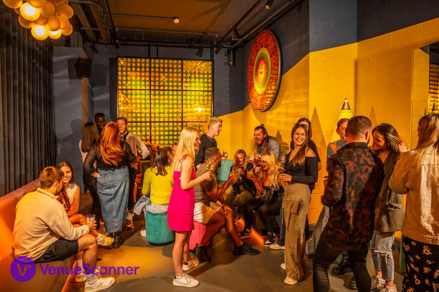 Holy Duck Lounge, Fairgame photo #1