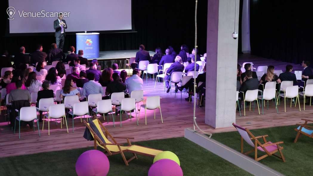 Centre Stage, Plexal photo #3