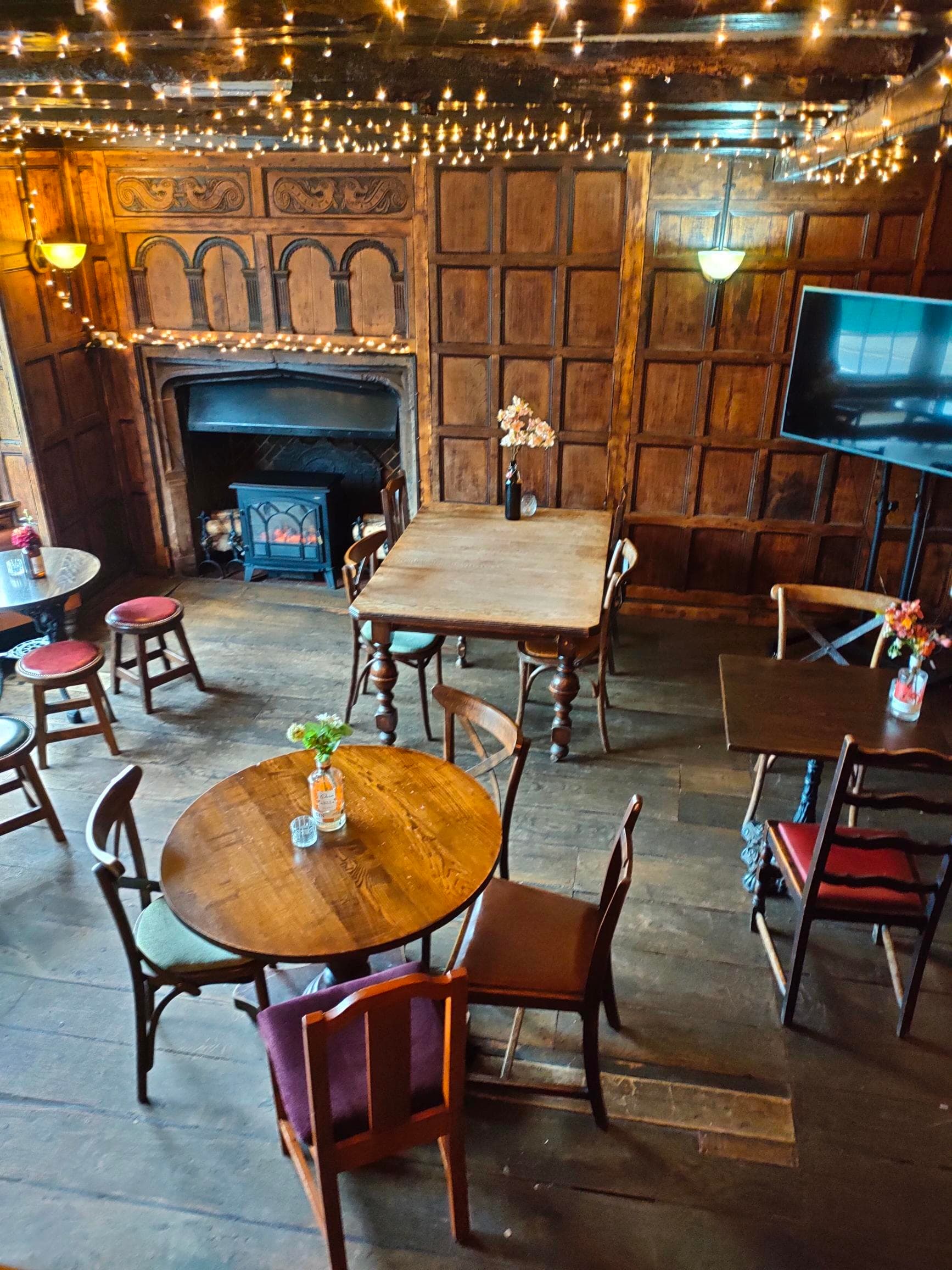 The Oak Tavern, The Snug photo #2