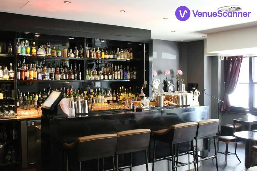 100 Wardour Street, The Den photo #3