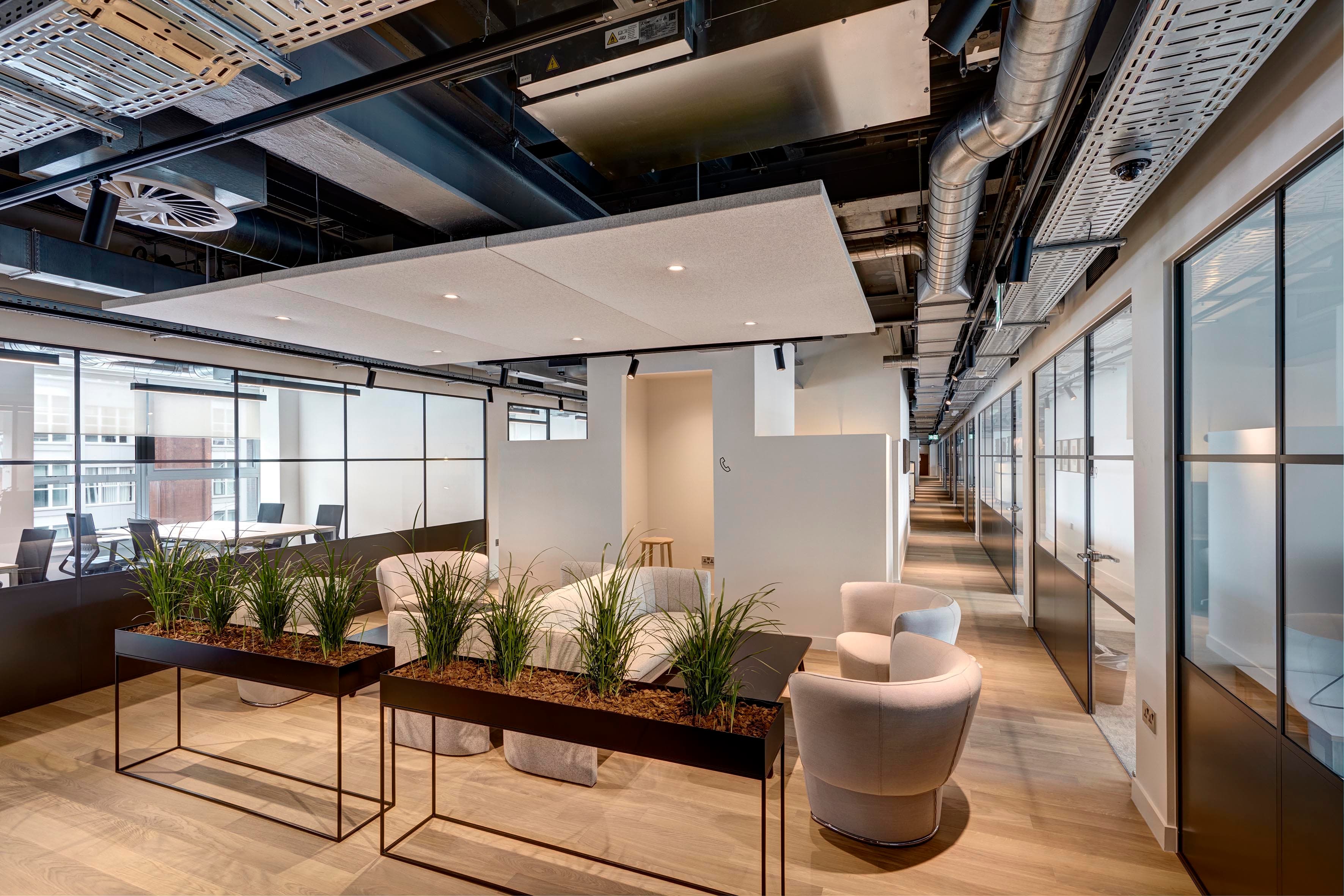 4:M1, Clockwise Manchester photo #2