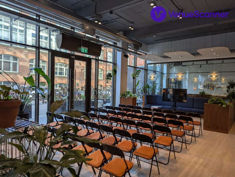 Club Lounge, Clockwise Manchester photo #3