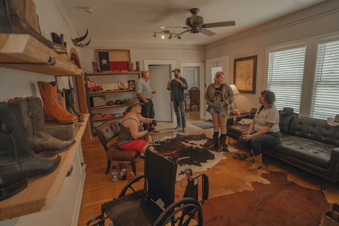 Headquarters, Chisos Boot photo #1