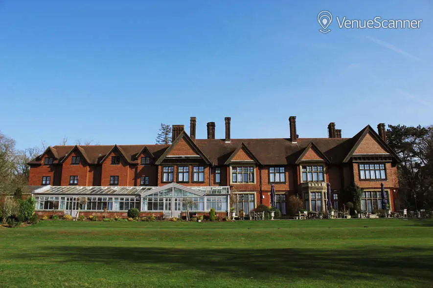 The Charlwood Suites, Stanhill Court Gatwick photo #3