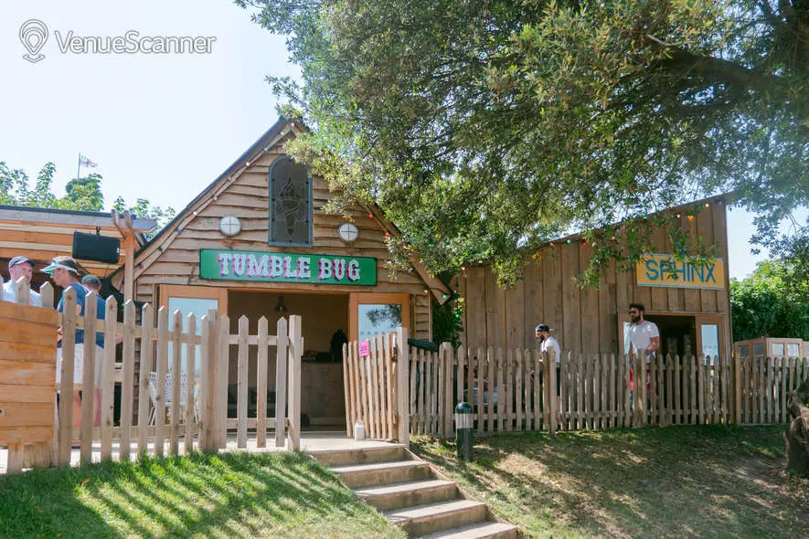 VIP Beach Huts, Dreamland photo #2