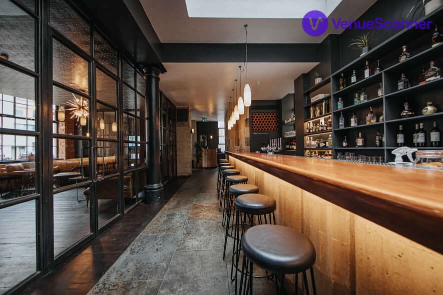 Lounge, BRIX photo #2