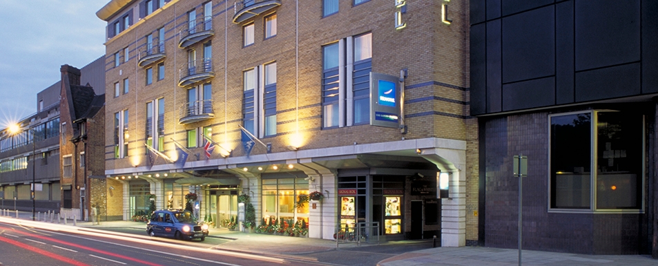 Photo of Novotel London Waterloo, Paris Suite