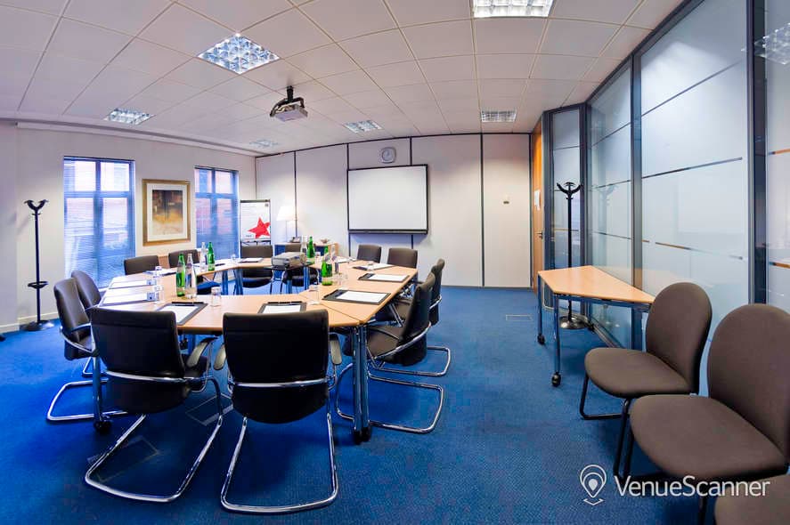 Earlswood, Regus Redhill Town Centre photo #1