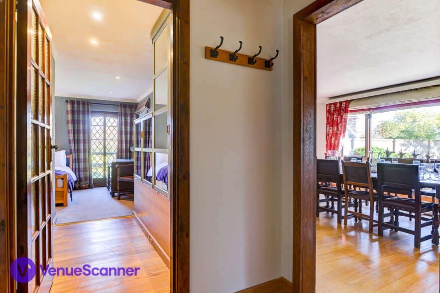 Oldfield House - Whole House Overnight, Oldfield House (and Cottage) photo #2