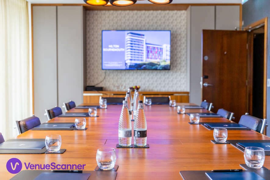 Bulls & Bears, Hilton Bournemouth photo #2