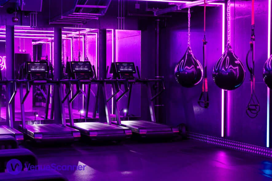 LEVEL8IGHT The Sky Bar, Hilton Bournemouth photo #27