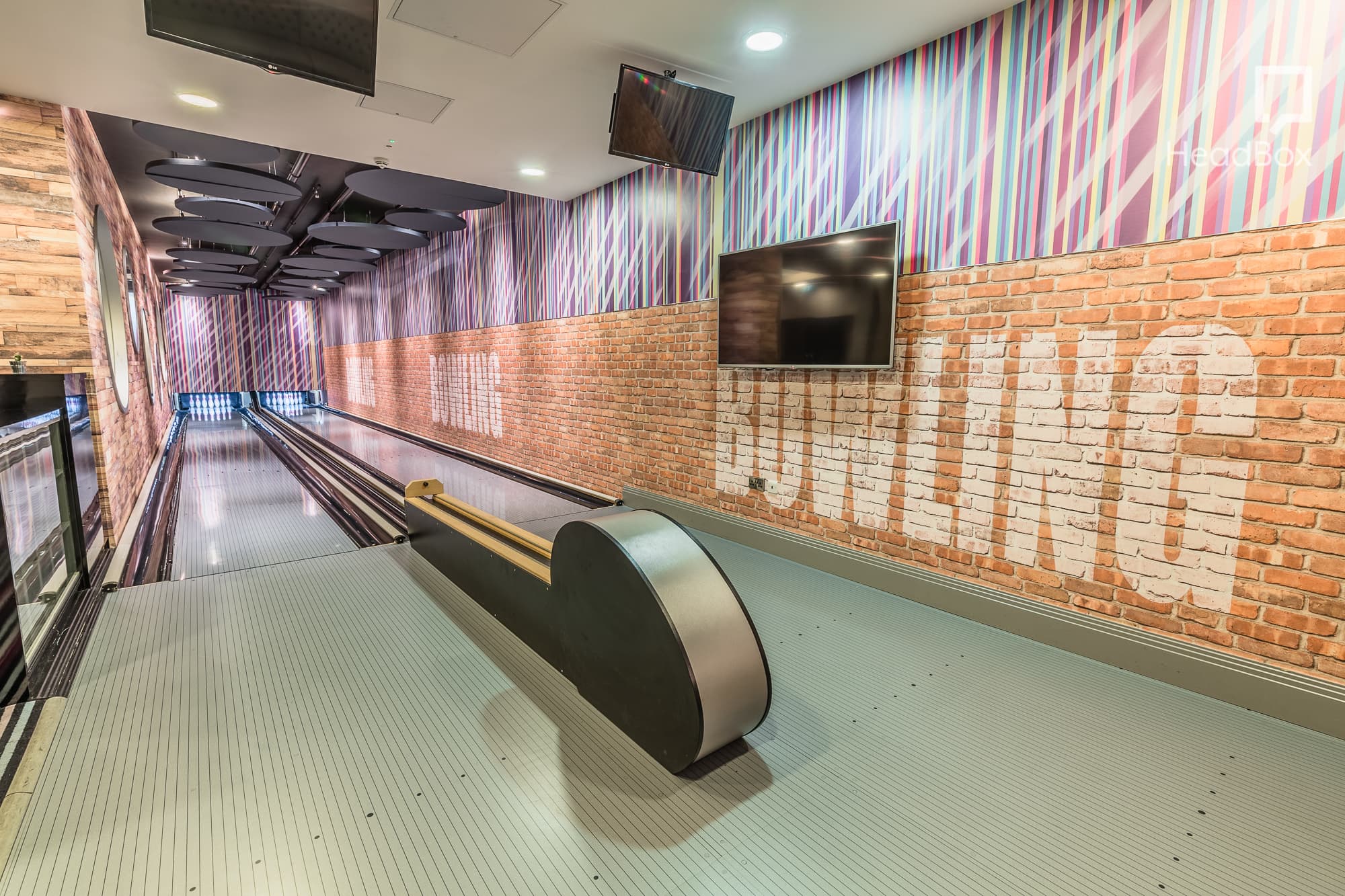 Courthouse Hotel Shoreditch, Bowling Alley photo #2