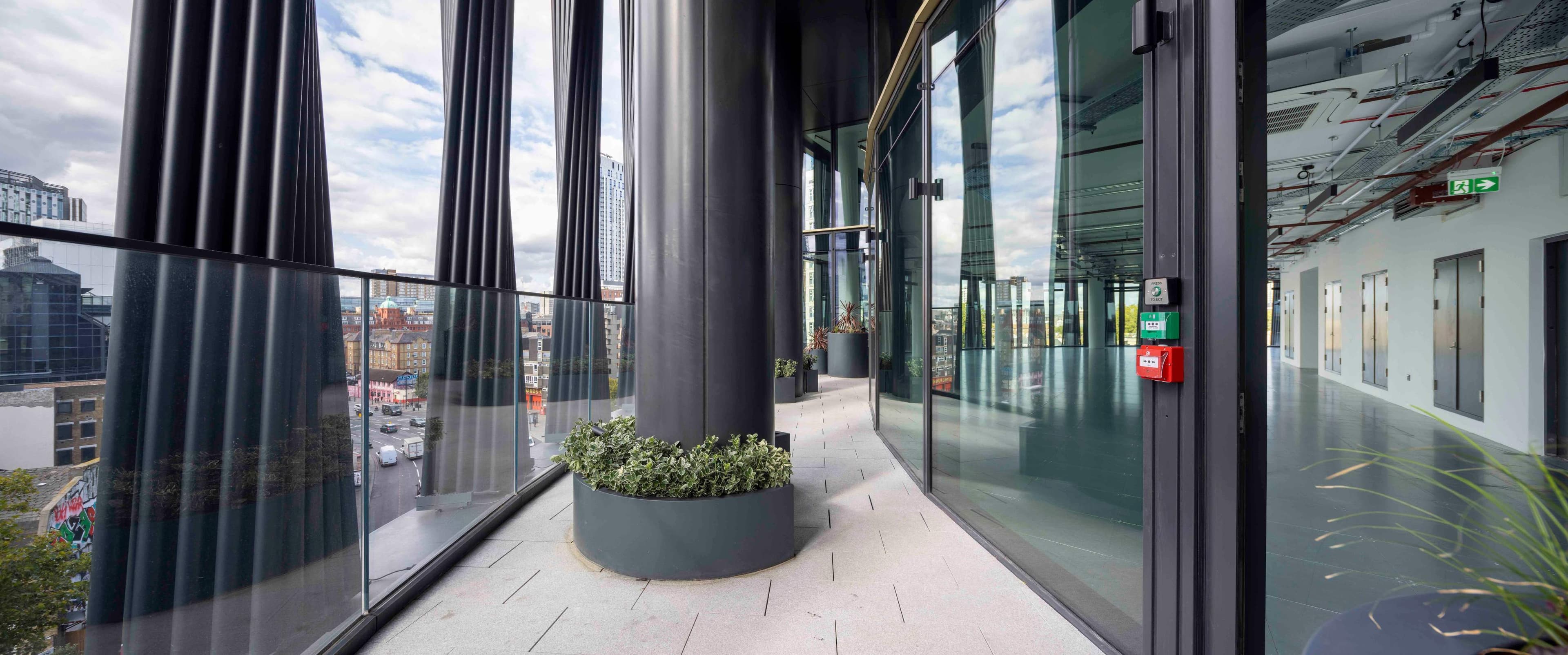 Office Space - Floor 2, Art’otel London Hoxton photo #2