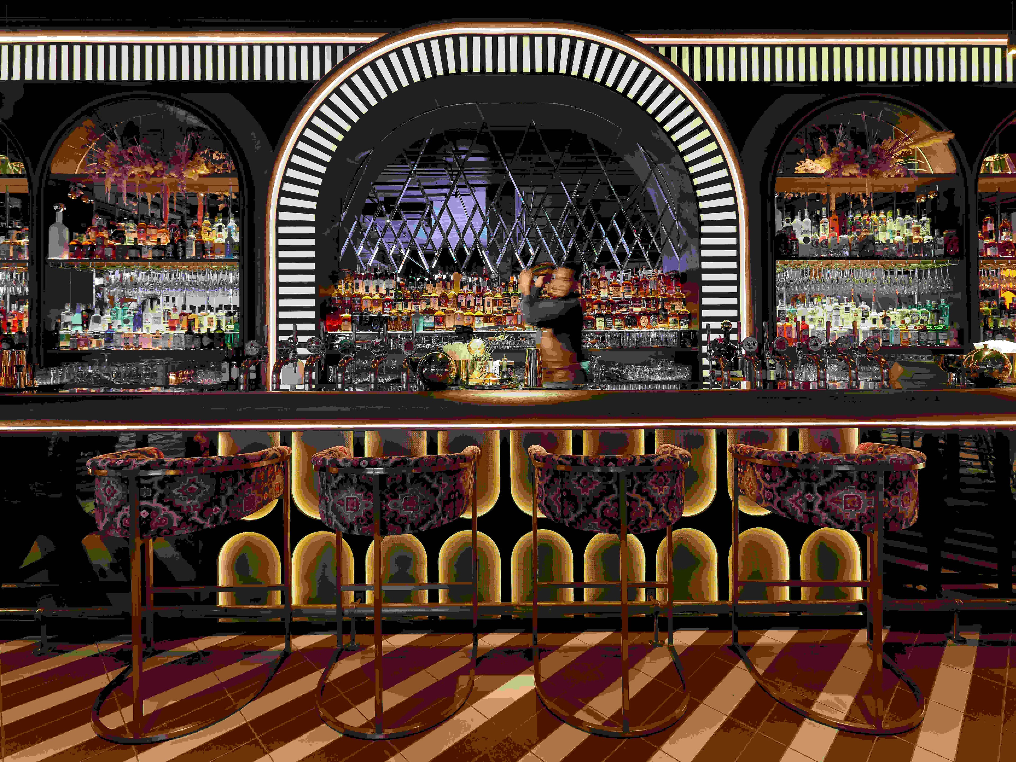 F1 Arcade - London, P2 photo #2