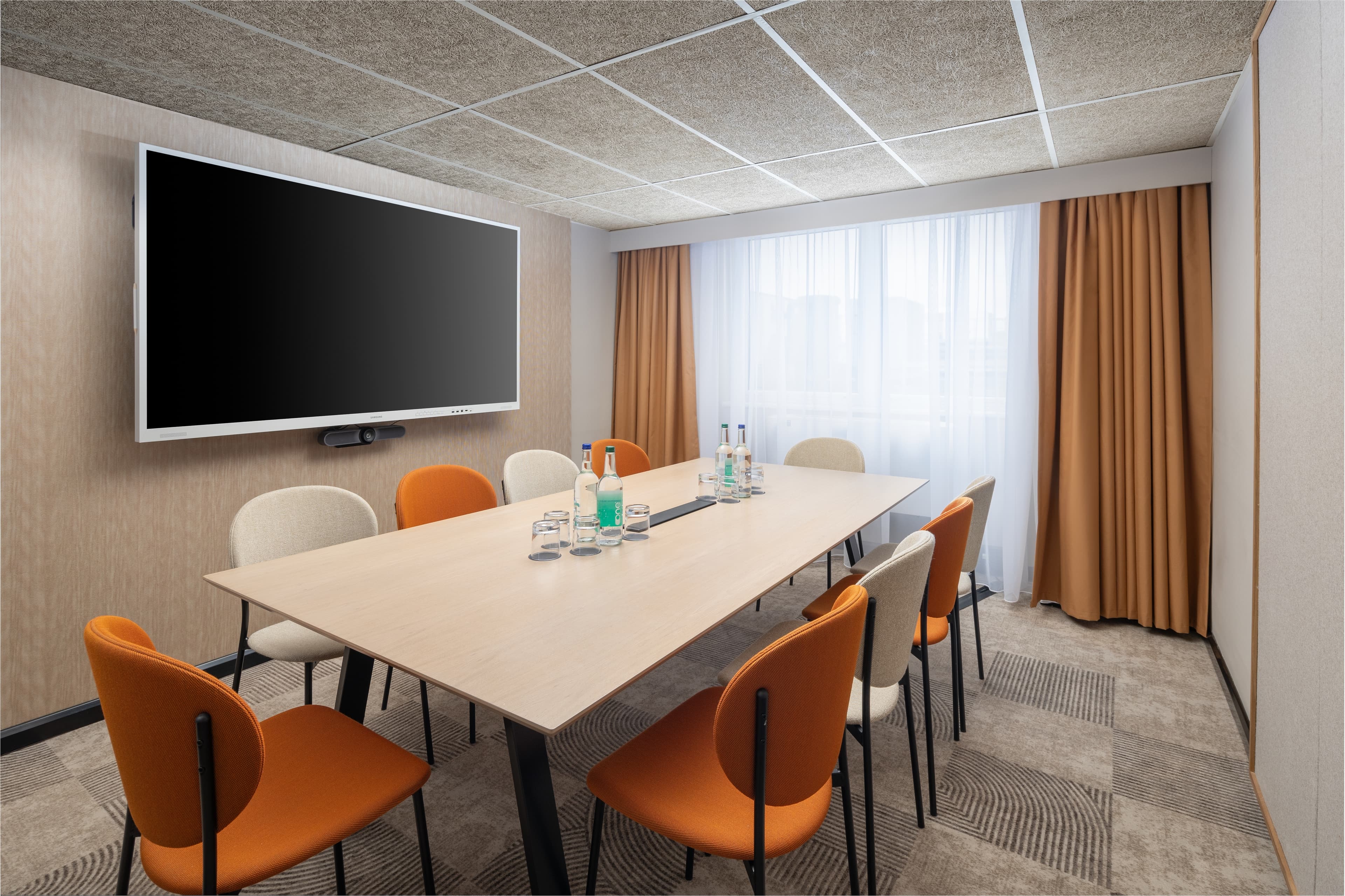 St James Park Meeting Room, Mercure London Earls Court Hotel & Conference Centre photo #3