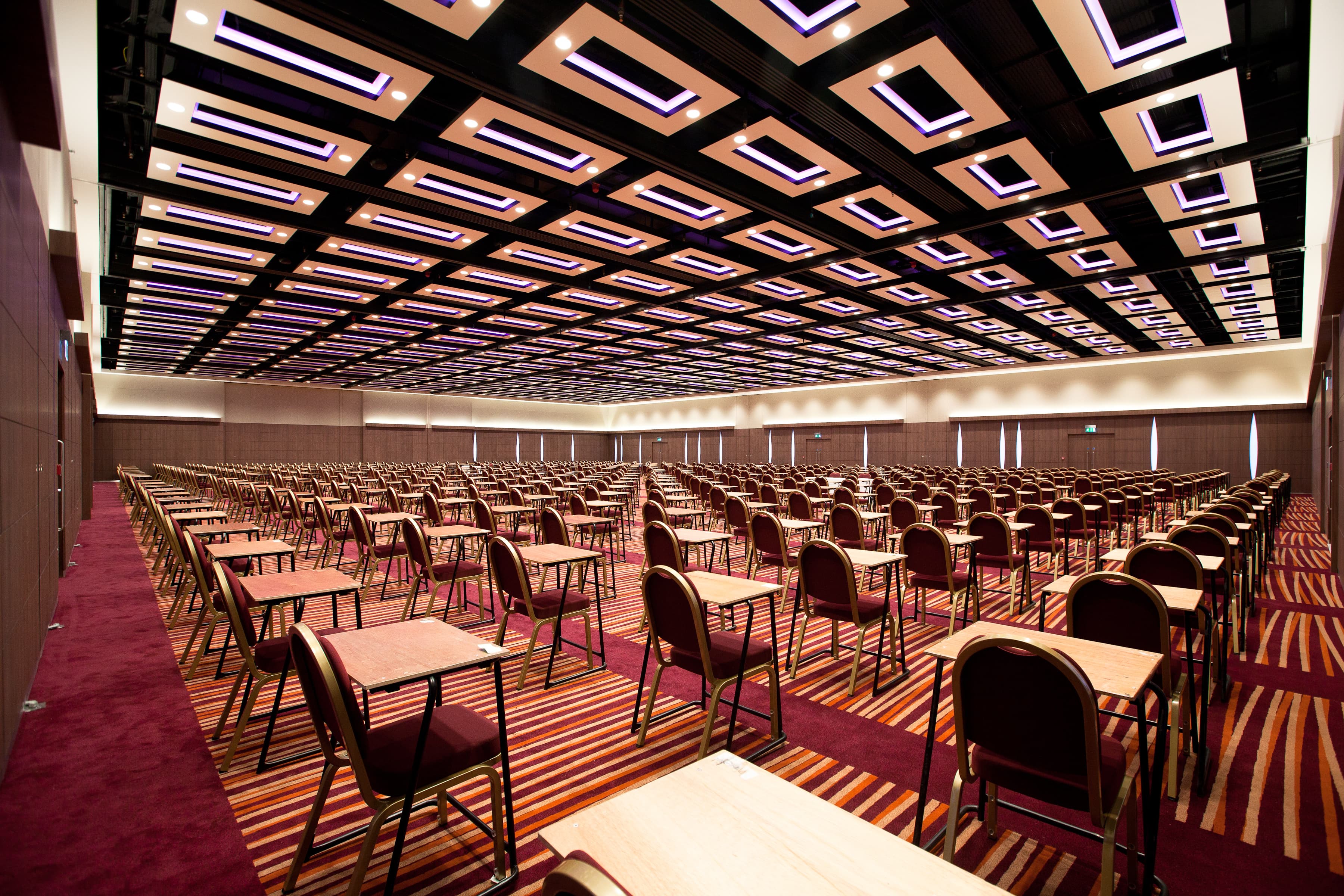 Mercure London Earls Court Hotel & Conference Centre, London Suite photo #2
