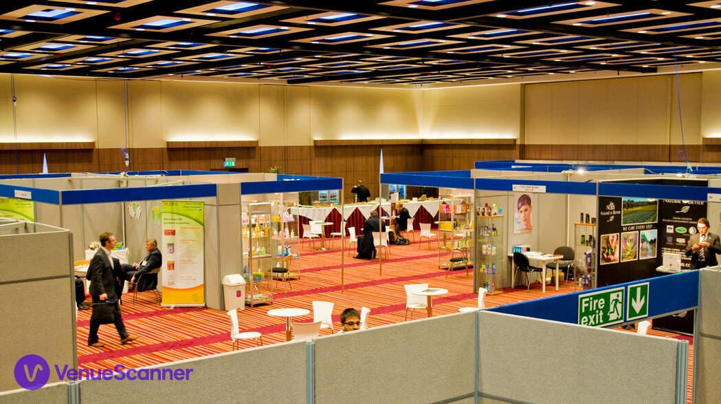 London Suite, Mercure London Earls Court Hotel & Conference Centre photo #3