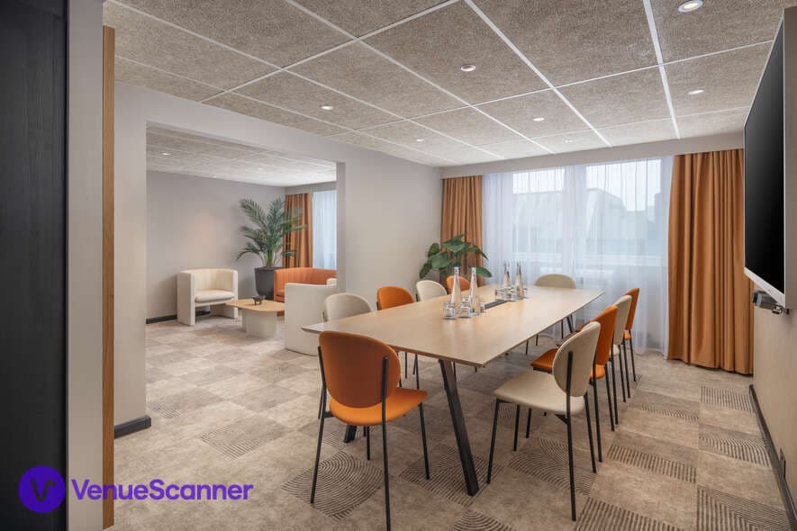 Greenwich Park Meeting Room, Mercure London Earls Court Hotel & Conference Centre photo #1