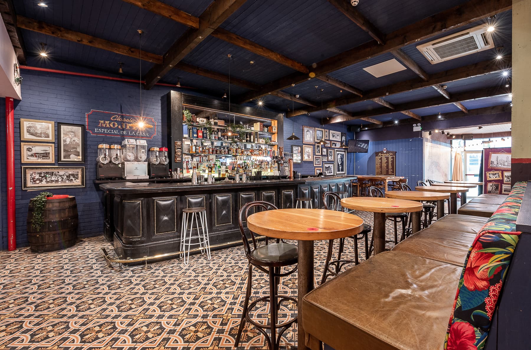 Revolucion De Cuba Cardiff, Whole Venue photo #2