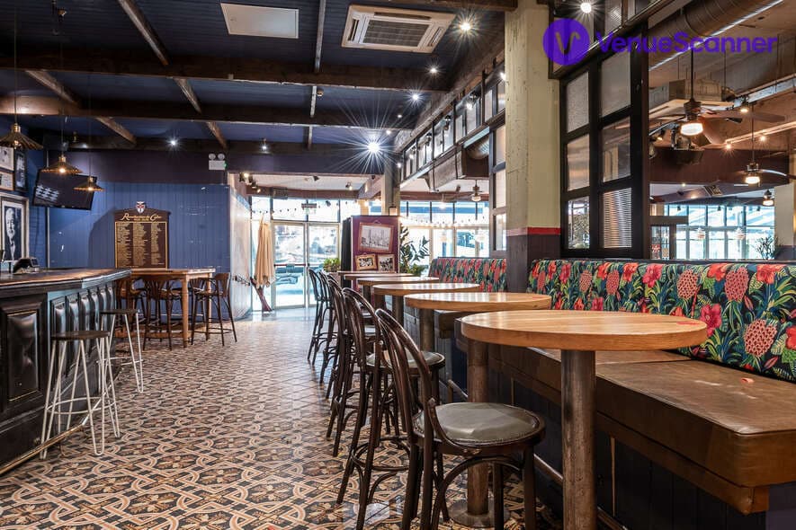 Revolucion De Cuba Cardiff, Whole Venue photo #3