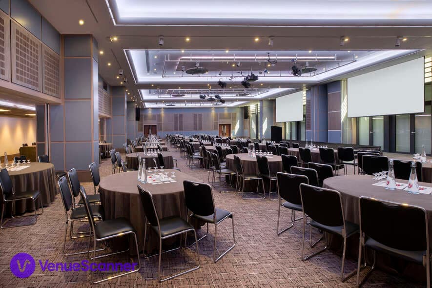 Trinity, Leonardo Royal London Tower Bridge photo #1