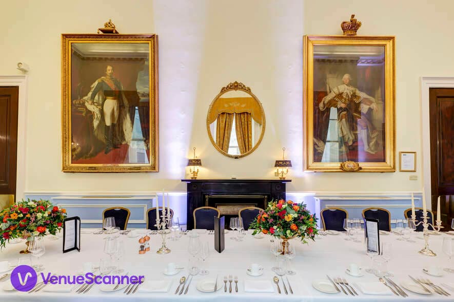 St James 1 & 2, 116 Pall Mall photo #3