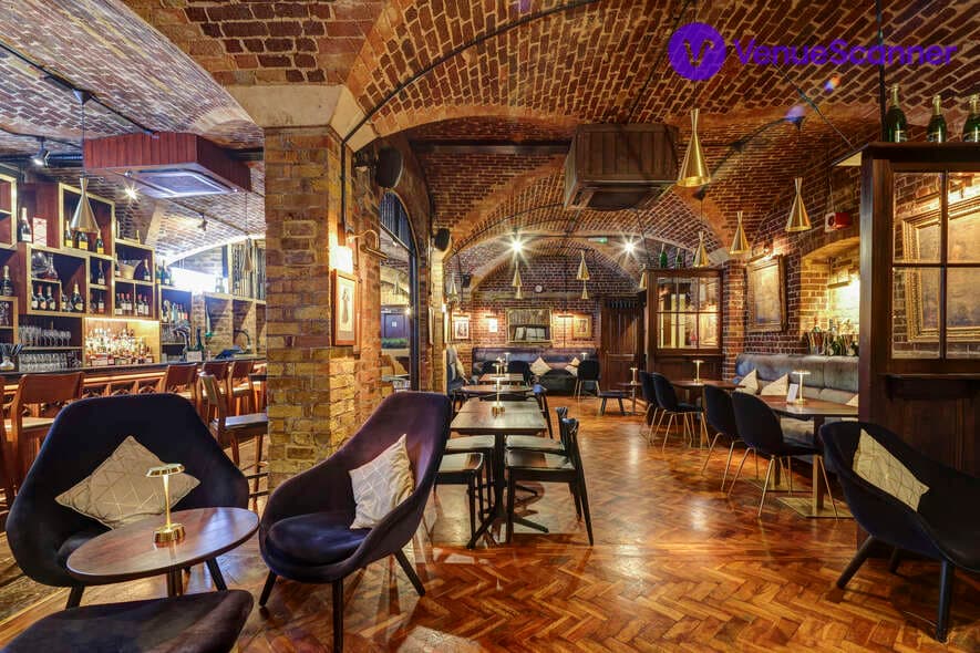 The Champagne Bar, 116 Pall Mall photo #1