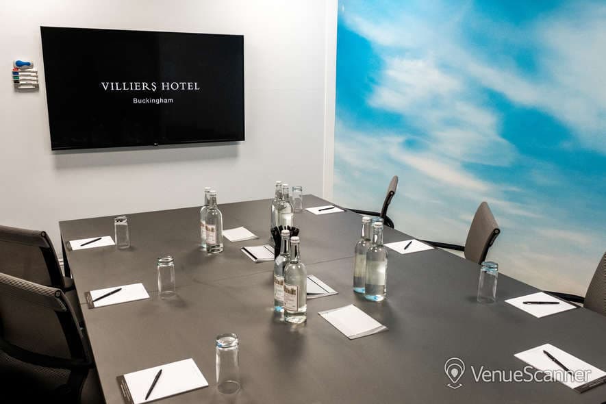 Sky, Villiers Hotel photo #1