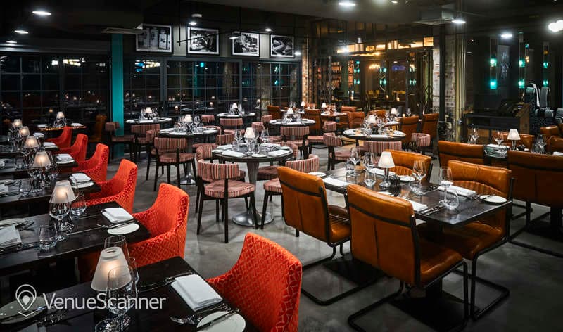 Mr. White's English Chophouse, New Road Hotel photo #3